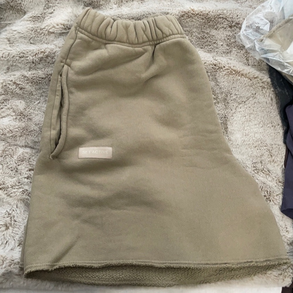 Set Active Shorts
